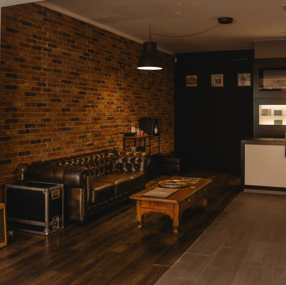 _image00002 _image00002